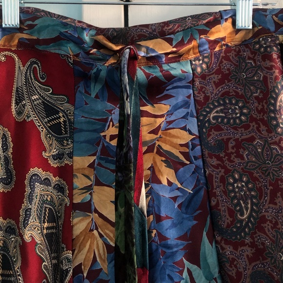 Unique Tie Skirt - Picture 5 of 5